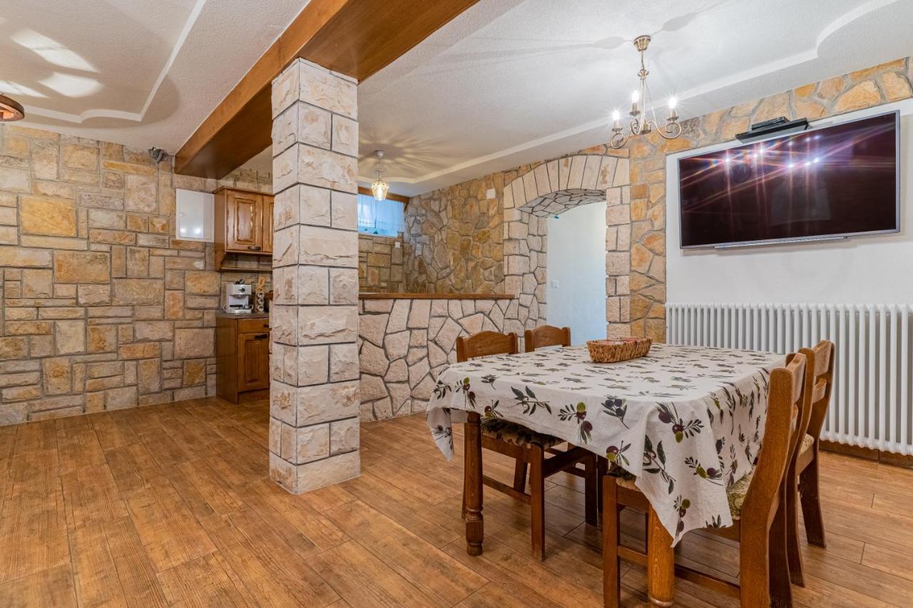 Apartment Jurasic Orlec